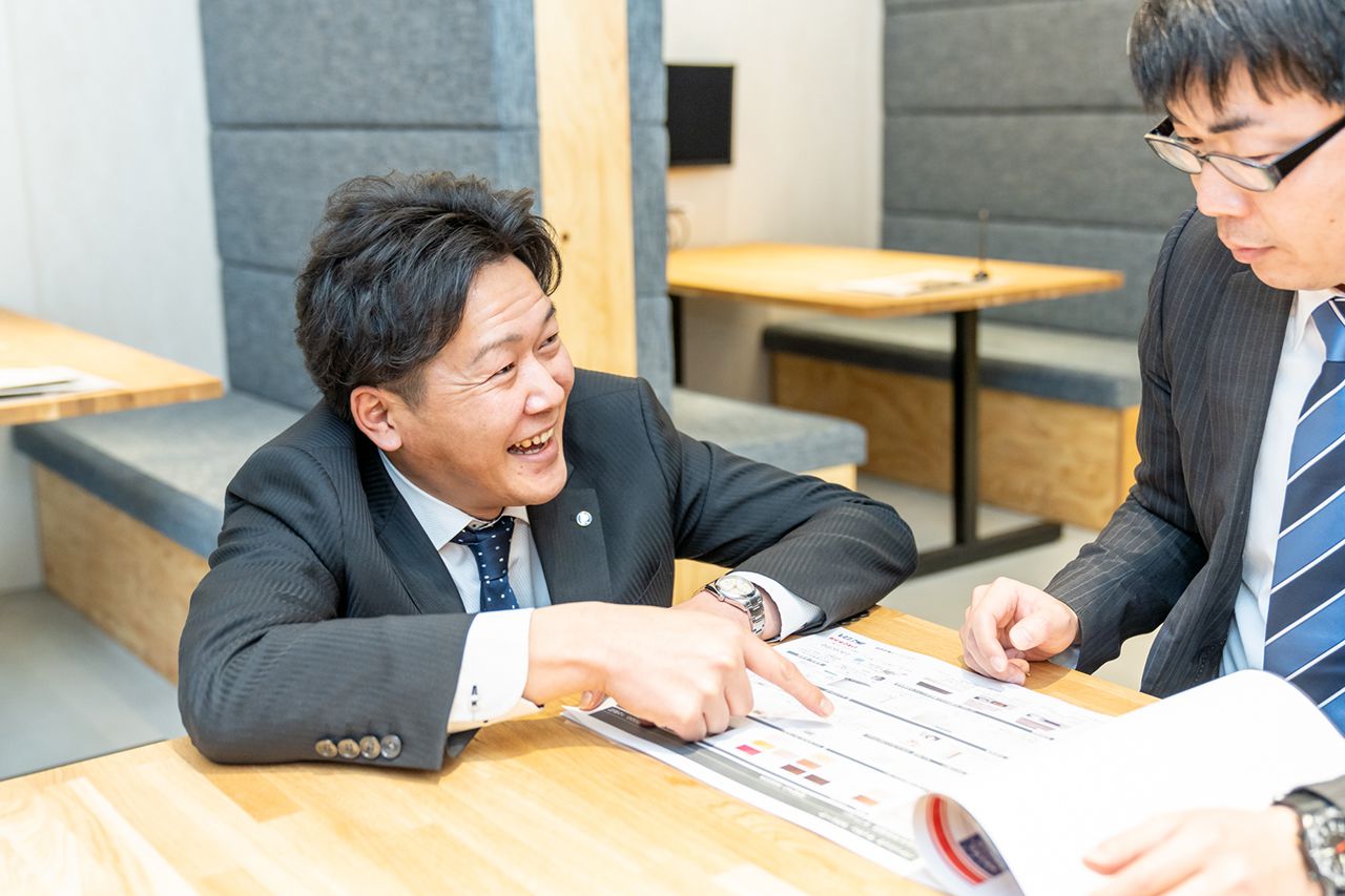 営業H.S. 業務風景